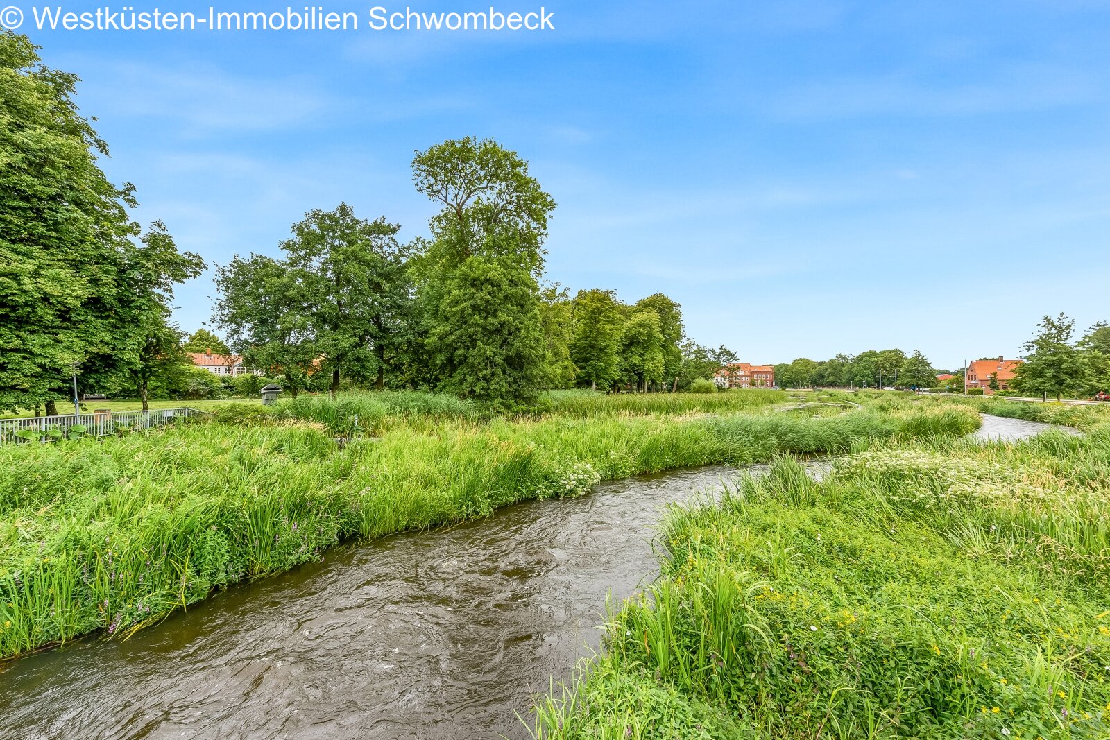 Flüsschen am Park