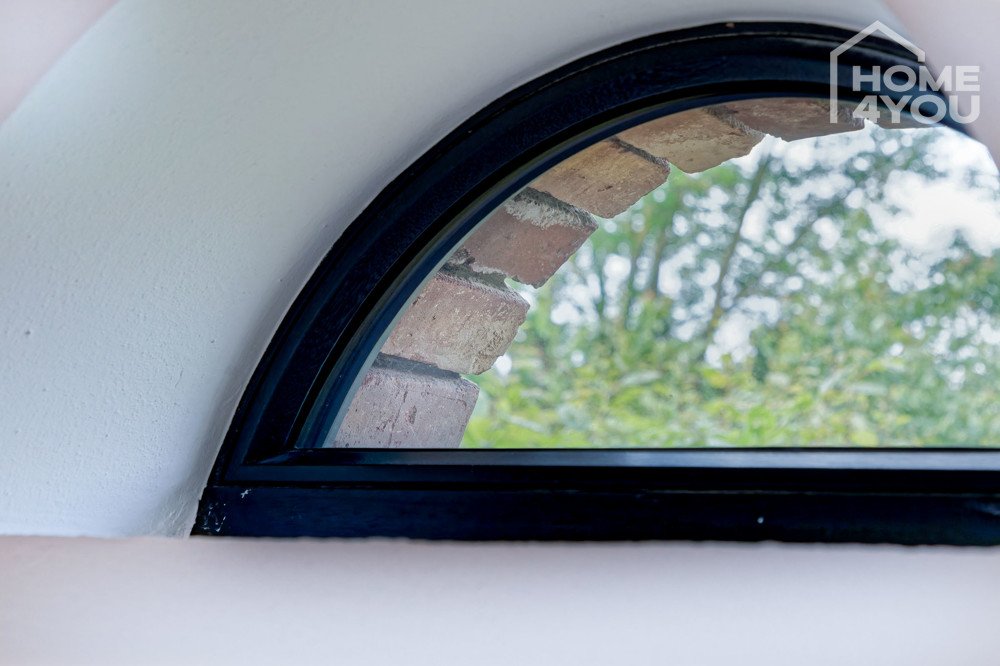 moderne Fenster in historischer Vorgabe