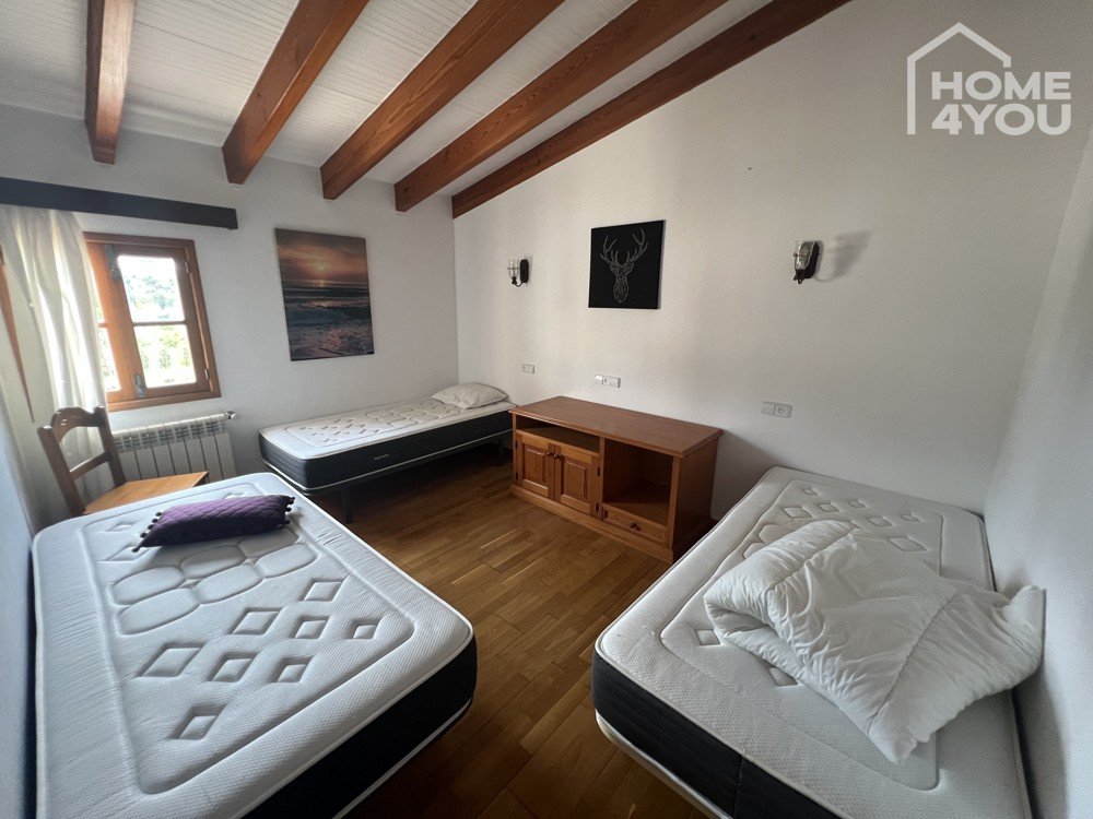 Schlafzimmer 4