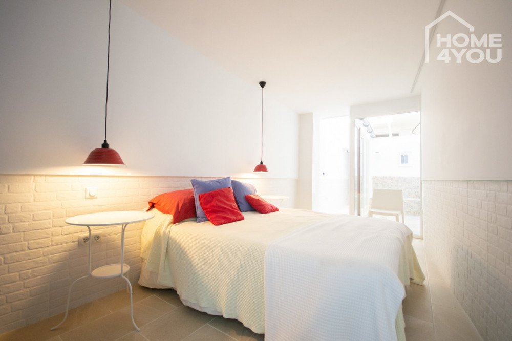 Modernes Stadthaus mit Duplex & Gästeapartment, 228m², 3 SZ, 3 Bäder, Terrassen, Klima, Investment Modernes Stadthaus mit Duplex & Gästeapartment, 228m², 3 SZ, 3 Bäder, Terrassen, Klima, Investment