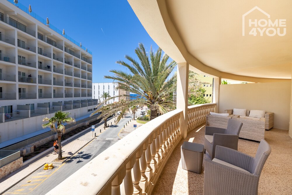 Großzügige Wohnung mit 40 m² Terrasse & Meerblick, 125m², 3 SZ, 2 Bäder, nur 80m zum Meer, Klima Großzügige Wohnung mit 40 m² Terrasse & Meerblick, 125m², 3 SZ, 2 Bäder, nur 80m zum Meer, Klima