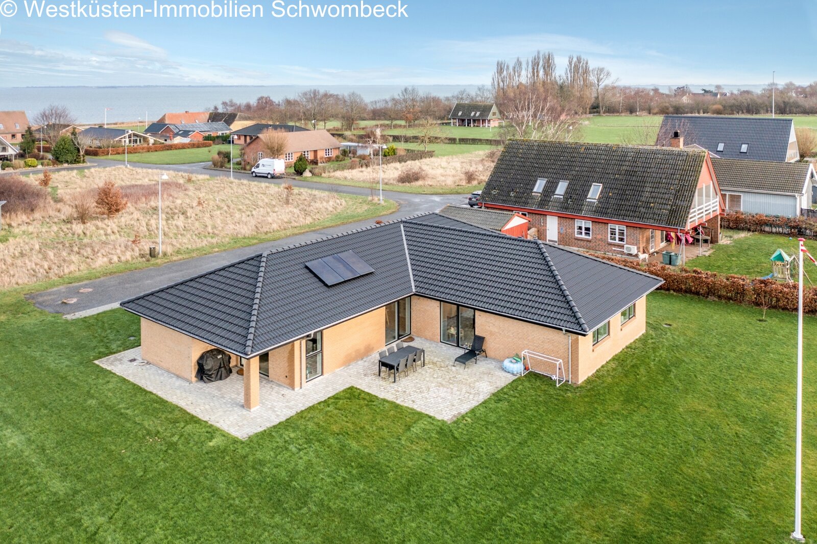 Modernes Eifamilienhaus mit guter Ausstattung! Modernes Eifamilienhaus mit guter Ausstattung!